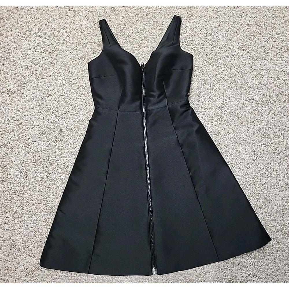 KATE SPADE Sz 4 Dive Right In- Front Zipper Black fit & flare‎ Dress